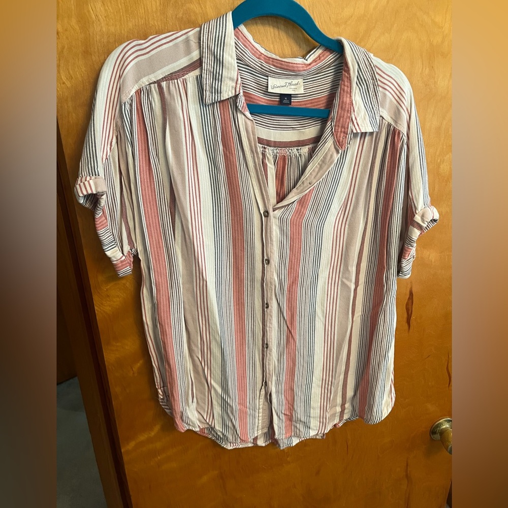 Casual Buttoned Top